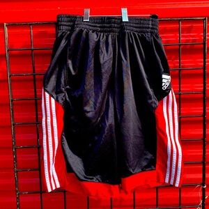 Adidas shorts (men’s)